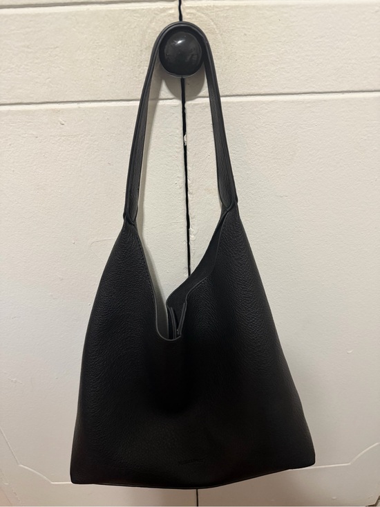 Montana West Handbags - Montana West Black Pebbled Shoulder Bag